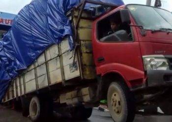 Berpotensi Timbulkan Kecelakaan, Polisi Tindak Truk ODOL Dengan Tilang Manual