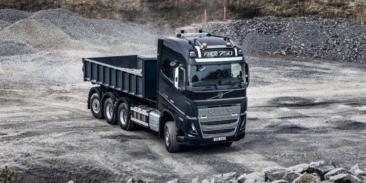 Canggihnya Fitur VDS Pada Truk Volvo, Bisa Digerakkan Dengan Remote Control