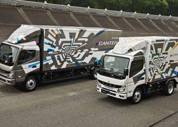 Injak Usia Ke-60 Tahun, Fuso Canter Tak Tergoyahkan Di Industri Kendaraan Komersial Global