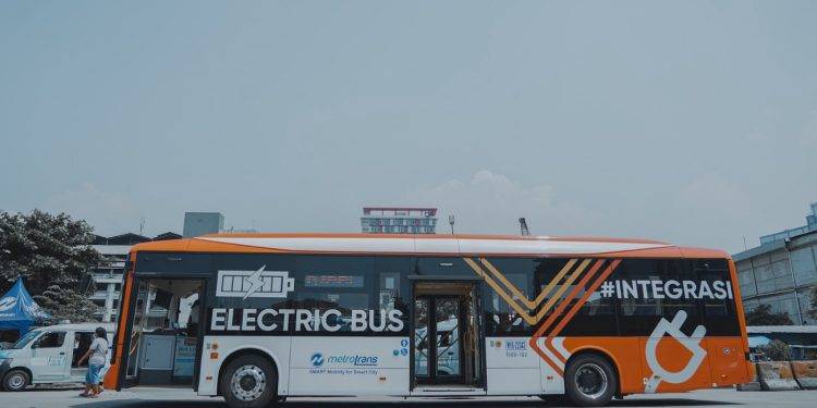 Cegah Kemacetan, Dishub DKI Tambah 120 Bus Listrik untuk Transjakarta