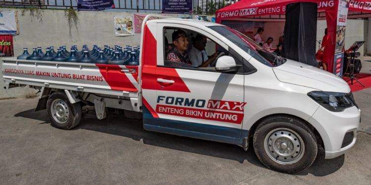 Wuling Formo Max Mudahkan Segala Jenis Usaha Masyarakat Jawa Tengah dan Yogyakarta