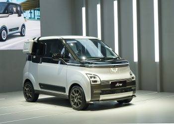 Wuling Tampilkan 2 Air ev Modif Bergaya Adventure dan Sporty di IIMS 2023