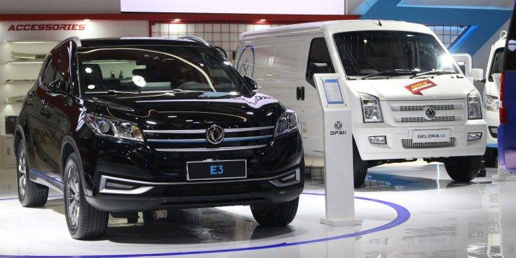 Pelan Tapi Pasti, Presiden Jokowi Ajak Industri Otomotif Geser Ke Era Elektrifikasi