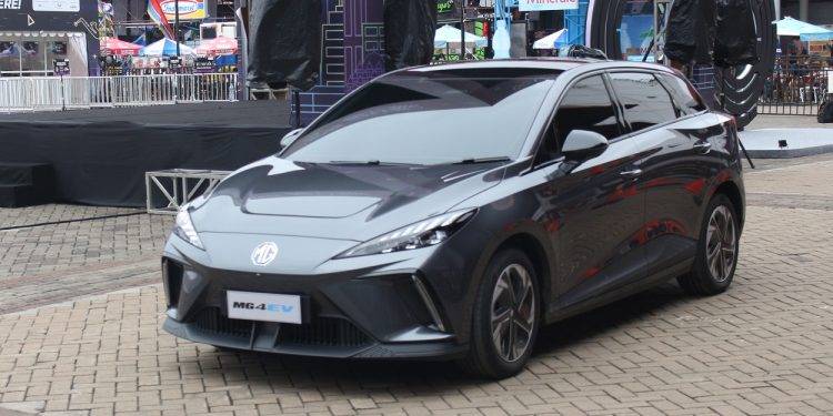 Harga Masih Rahasia, Mobil Listrik MG 4 EV Kantongi Lebih Dari 330 Pesanan
