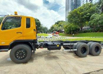 Mitsubishi Fuso Tambah 2 Varian Truk Baru FN 62 FR Minning dan FN 61 FL Super Long Trip