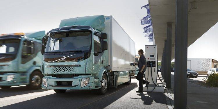 Volvo Sudah Jual 4.300 Truk Listrik Di Lebih Dari 38 Negara