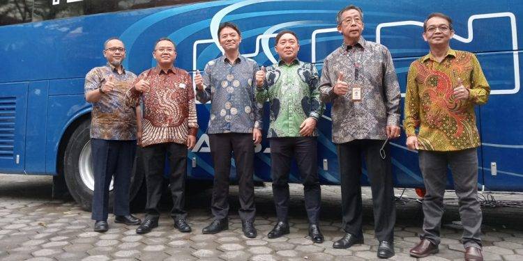 Kerahkan Bus Khusus, Hino Sebar Posko Mudik Dari Sumatera Hingga Jawa
