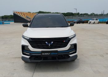 Wuling Almaz Hybrid Raih Penghargaan Digital Populer Brand di Kategori Kendaraan SUV