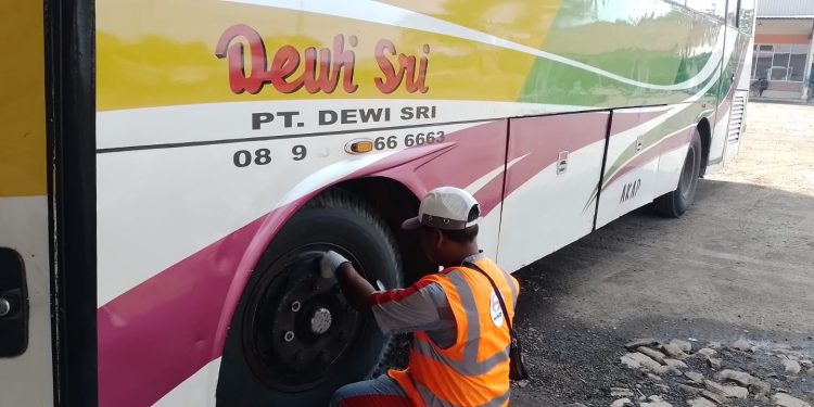 Layanan Service Bus Hino Selama Mudik Lebaran Buka 24 Jam