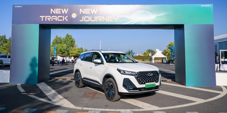 Chery Perkenalkan Tiggo PHEV Secara Global, Usung Teknologi Terbaru