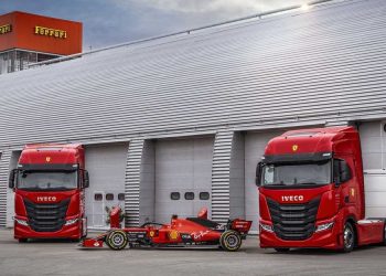 Iveco S-Way Jadi Official Truck Motorhome Tim Balap F1 Scuderia Ferrari