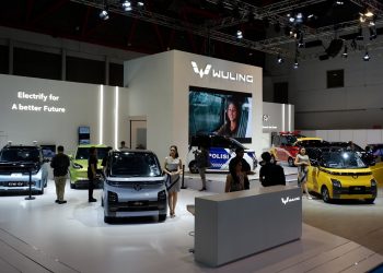 Deretan Mobil Listrik Wuling yang Mejeng di PEVS 2023
