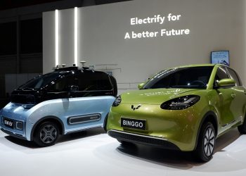 Deretan Mobil Listrik Wuling yang Mejeng di PEVS 2023