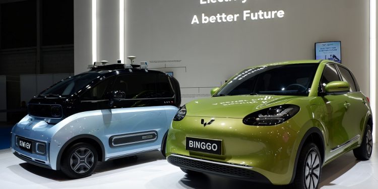 Deretan Mobil Listrik Wuling yang Mejeng di PEVS 2023