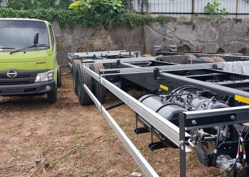 Digunakan Untuk Praktek, Hino Serahkan Satu Unit Mesin J08C ke Sekolah Kejuruan