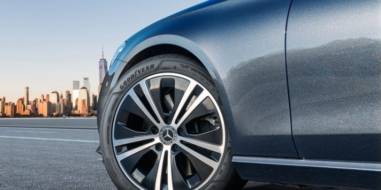 Ban Khusus Kendaraan Mewah Goodyear Assurance ComfortTred Bikin Kabin Lebih Tenang