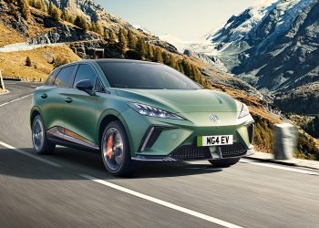 MG4 XPower Resmi Diperkenalkan di Inggris, Versi Terbaru MG4 EV Berperforma Tinggi