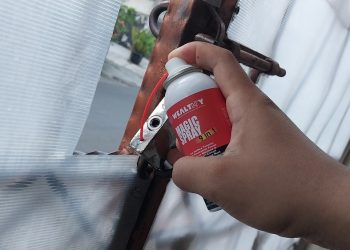 Selain Kendaraan Bermotor, Wealthy Magic Spray 9 in 1 Juga Bisa Melumasi Gembok Pagar