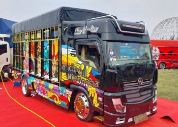 Tak Hanya Bus, Truk Modifikasi di Parjo 2023 Ini Juga Gunakan Spion Kamera