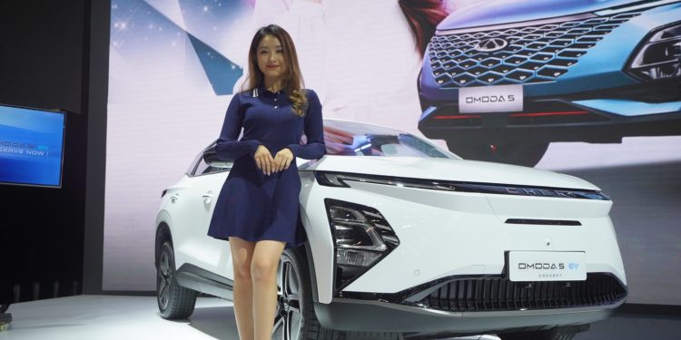 Stylish dan Canggih, Faktor Utama Natasha Wilona Pilih Chery Omoda 5