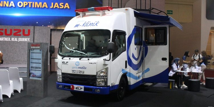 Isuzu Hadirkan Truk Ringan Elf NMR M-Klinik di GIIAS 2023, Bisa Cek Kesehatan Gratis