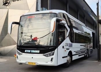 PO KYM Trans Rilis 2 Bus Suites Family Baru Garapan Karoseri Laksana