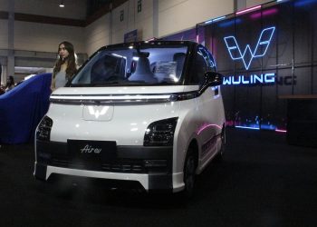Meriahkan OLX IMX 2023, Wuling Pamer Lini Modifikasi Air ev dan Alvez
