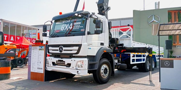 Profil Mercedes-Benz Axor 2528 R / 5700 M-Cab 6×4