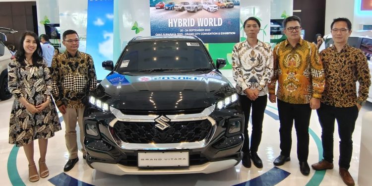 Meriahkan GIIAS Surabaya 2023, Suzuki Beri Cashback Hingga Puluhan Juta Rupiah