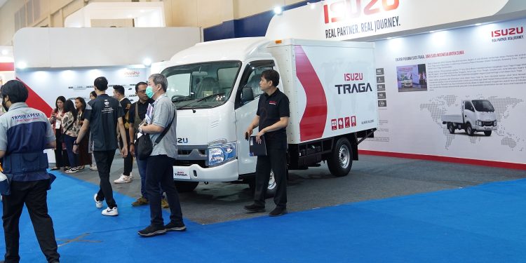 Dukung Peningkatan Ekspor Indonesia, Isuzu Pamer Traga di TEI 2023