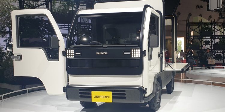 Daihatsu Pamer Uniform di JMS 2023, Konsep Mobil Niaga Masa Depan