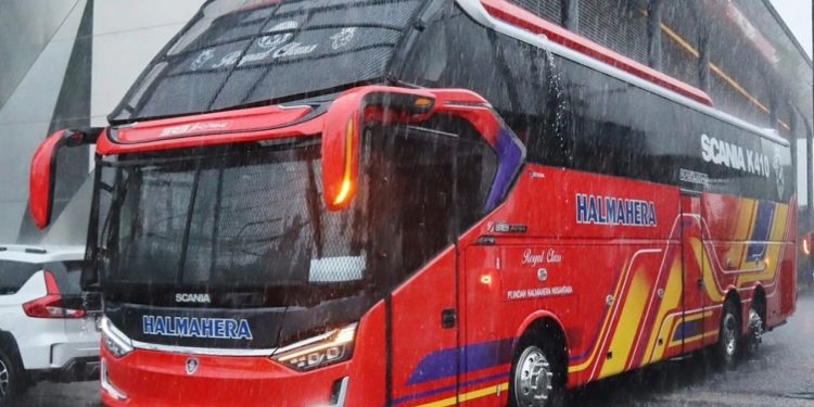 PO Halmahera Rilis 4 Bus Baru Pakai Sasis Tronton dari Karoseri Laksana