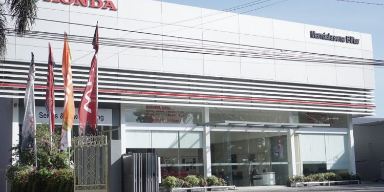 Mudahkan Konsumen, Honda Perluas Jaringan Diler Pertama di Kota Blitar