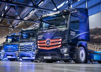 Penjualan Truk dan Bus Listrik Daimler Naik 3 Kali Lipat di Tahun 2023