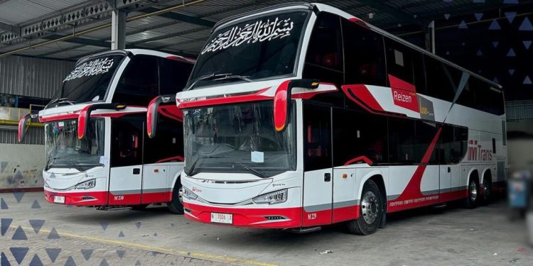 Mengintip Bus Double Decker Terbaru PO Mtrans Rakitan Karoseri  Tentrem