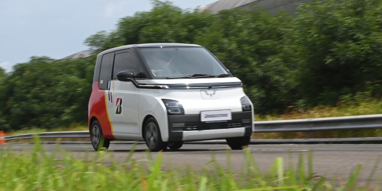 Bridgestone Indonesia Kenalkan Ban Ecopia EP150 12 Inci Untuk Wuling Air ev