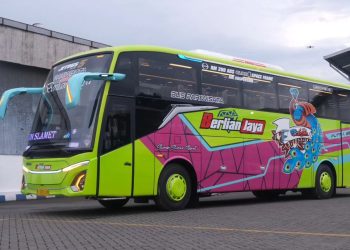 PO Berlian Jaya Luncurkan Bus Baru, Pakai Bodi Jetbus 5 SHD Single Glass