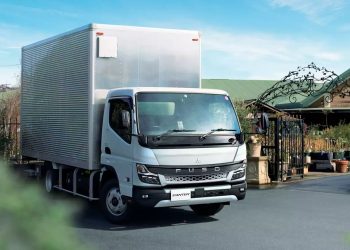 Mitsubishi Fuso Canter Dapat Penyegaran di Jepang, Fitur Semakin Canggih