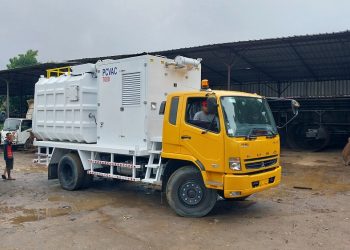 Butuh Waktu 4 Bulan Untuk Membuat Truk Vacuum Limbah Milik BUMN Ini