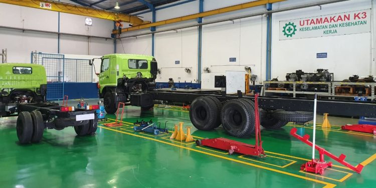 LPK Hino Raih Sertifikat Akreditasi dari Kementerian Tenaga Kerja