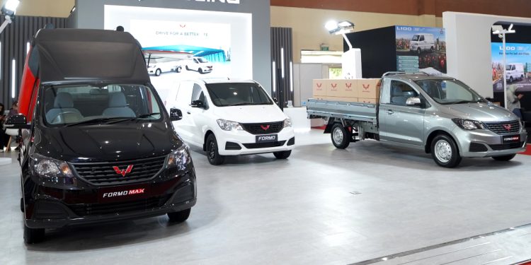 Wuling Hadir Perdana Di GIICOMVEC 2024, Bawa Formo Blind Van Dan Pikap ...