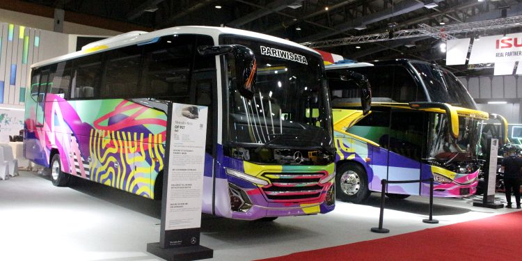 DCVI Pamer Truk dan Bus Ramah Lingkungan di GIICOMVEC 2024, Euro 4 Hingga Euro 5