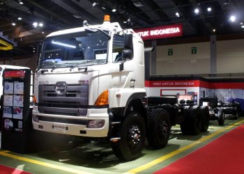 Profil Hino 700 ZY5041 8×4, Truk Penghuni Area Tambang