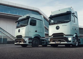 Mercedes-Benz Actros L ProCabin Resmi Meluncur, Truk Diesel Futuristik