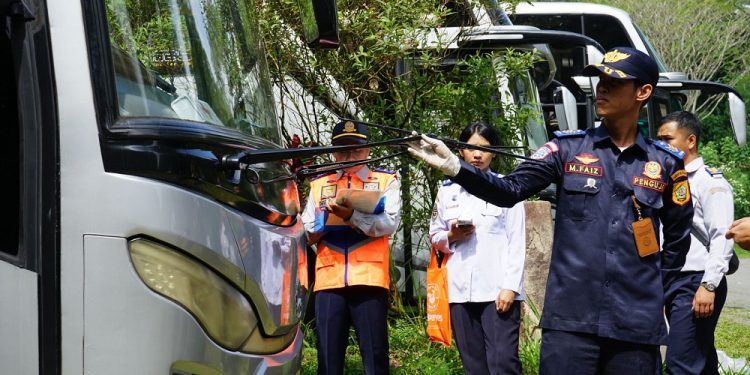 Kemenhub Sebut Masih Banyak Bus Pariwisata yang Tidak Perpanjang Uji Kir