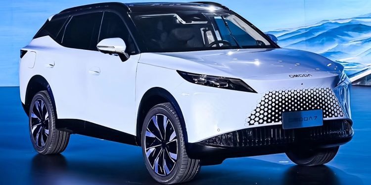 Chery Omoda 7 Debut Global, Pakai Mesin Hybrid