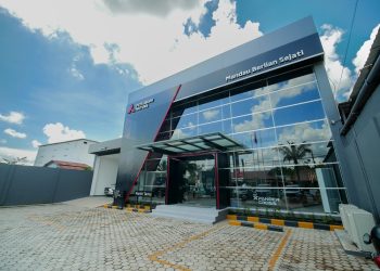 Mitsubishi Resmikan Dua Diler Baru di Kalimantan Timur, Potensi Konsumen Pertambangan dan Perkebunan