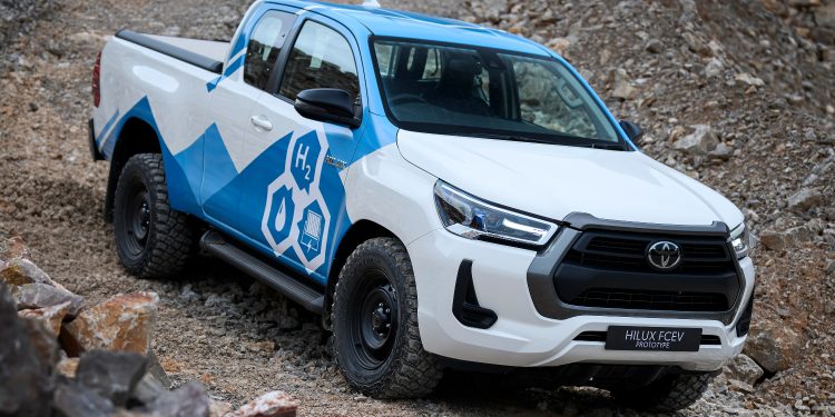 Pengembangan Toyota Hilux Hidrogen Masuki Tahap Akhir, Intip Spesifikasinya