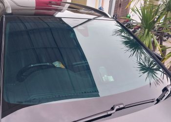 Kualitas Bakal Menurun Setelah 5 Tahun Pakai, Begini Cara Merawat Kaca Film Mobil
