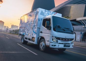 Truk Listrik Fuso eCanter Resmi Masuk Pasar Taiwan